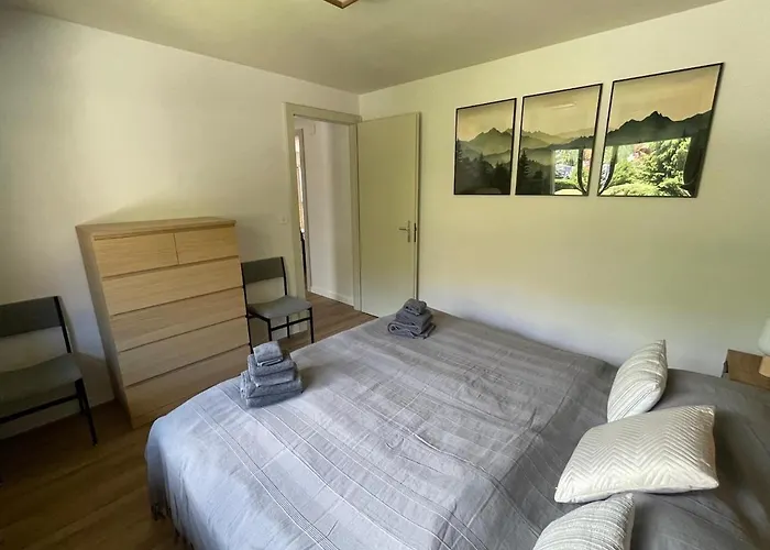 Spacieux Idealement Situe * 韦尔比耶